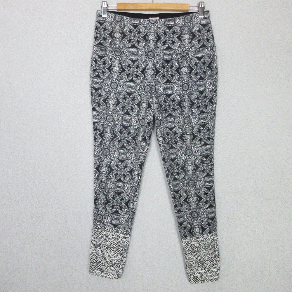 Chicos Zenergy Leggings Womens 1 US 8/10 Black White Medallion Print Stretch - Picture 1 of 10